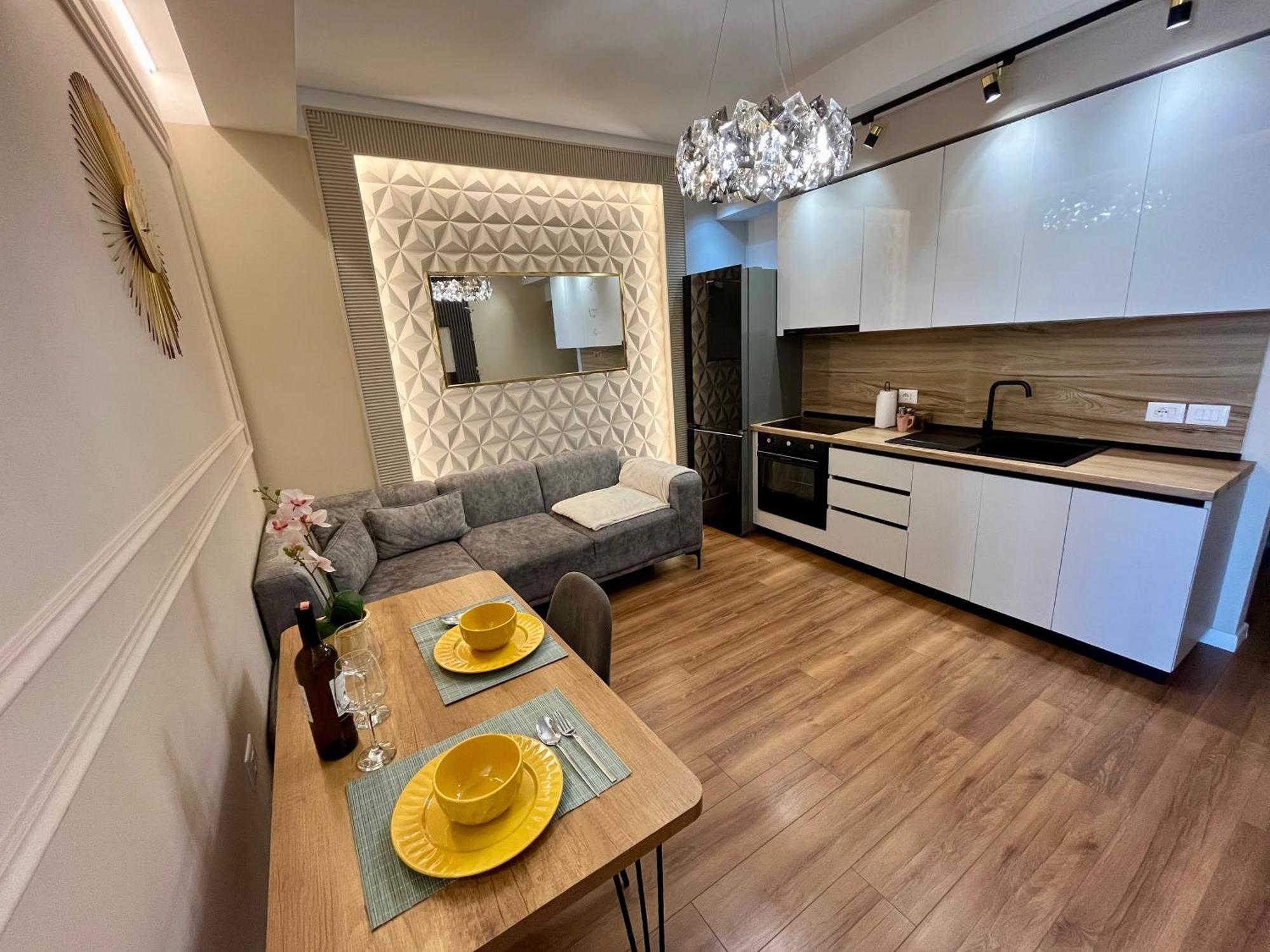 City Center Cozy Apartment Tirana Exteriör bild